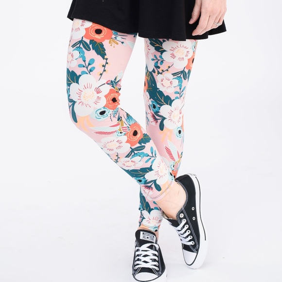 Agnes & Dora Pants - Agnes & Dora Hummingbird Floral leggings NWT S/M